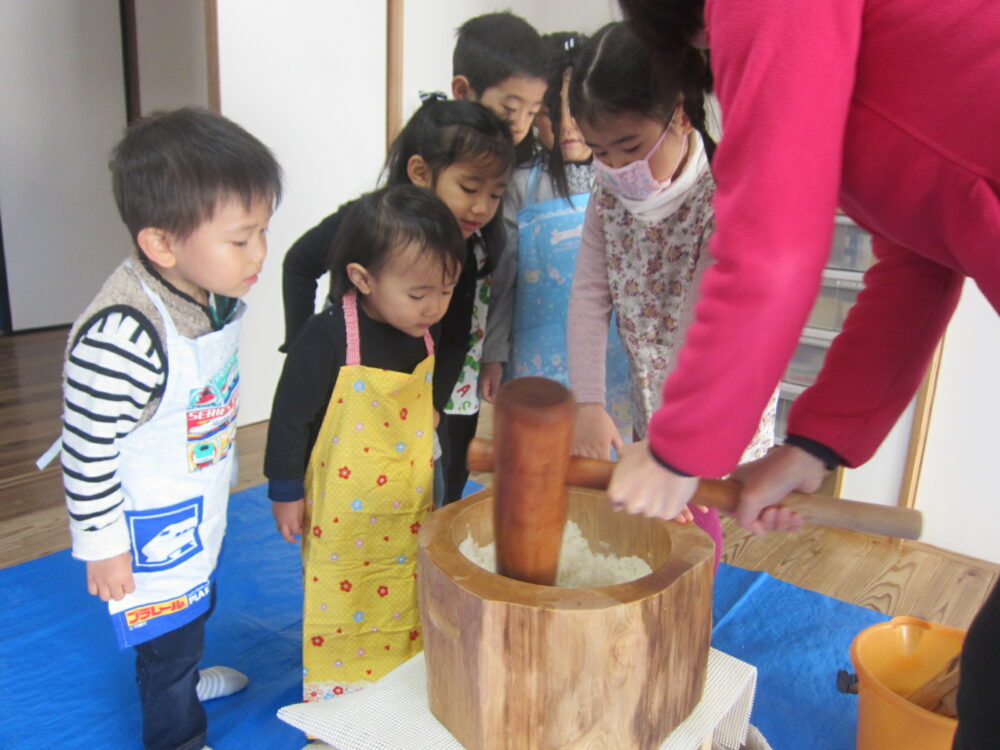 14日間レンタル】女性でも軽々持てる 3歳までの餅つき用 ミニ臼セット 